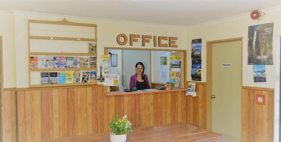 Wilderness Motel Accommodation Haast Ngoại thất bức ảnh